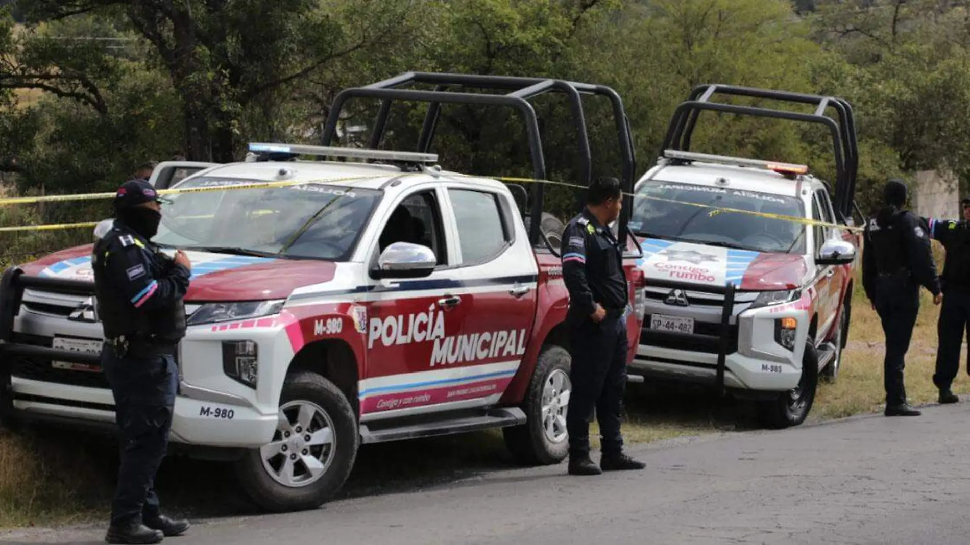 Cerca de Africam Safari ejecutan a dos hombres